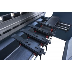 Hydraulic Press Brake CORMAK ULTIMATE 130x3200 Cybelec 4+1 Axis Servo | CORMAK