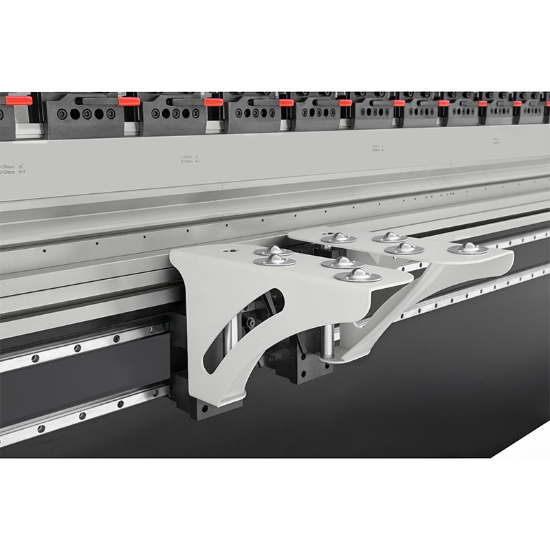 Hydraulisk kantpress CORMAK CNC SERVO ELITE 125×3200 DA-58T