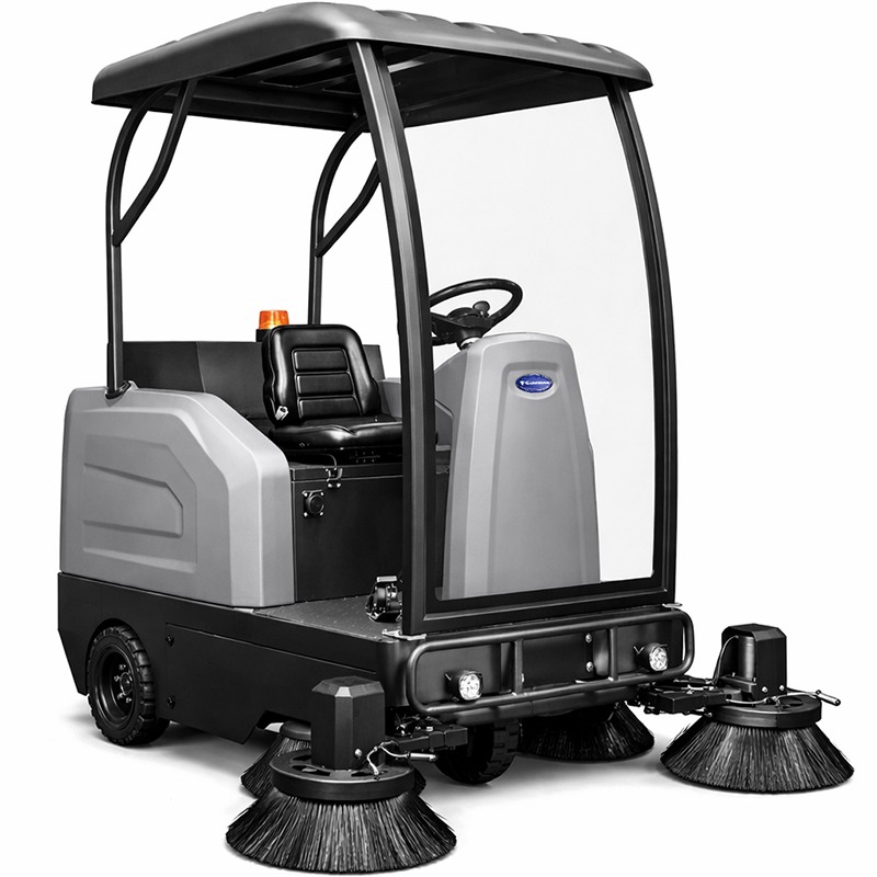 Ride-On Industrial Sweeper CORMAK ZP13000 | CORMAK