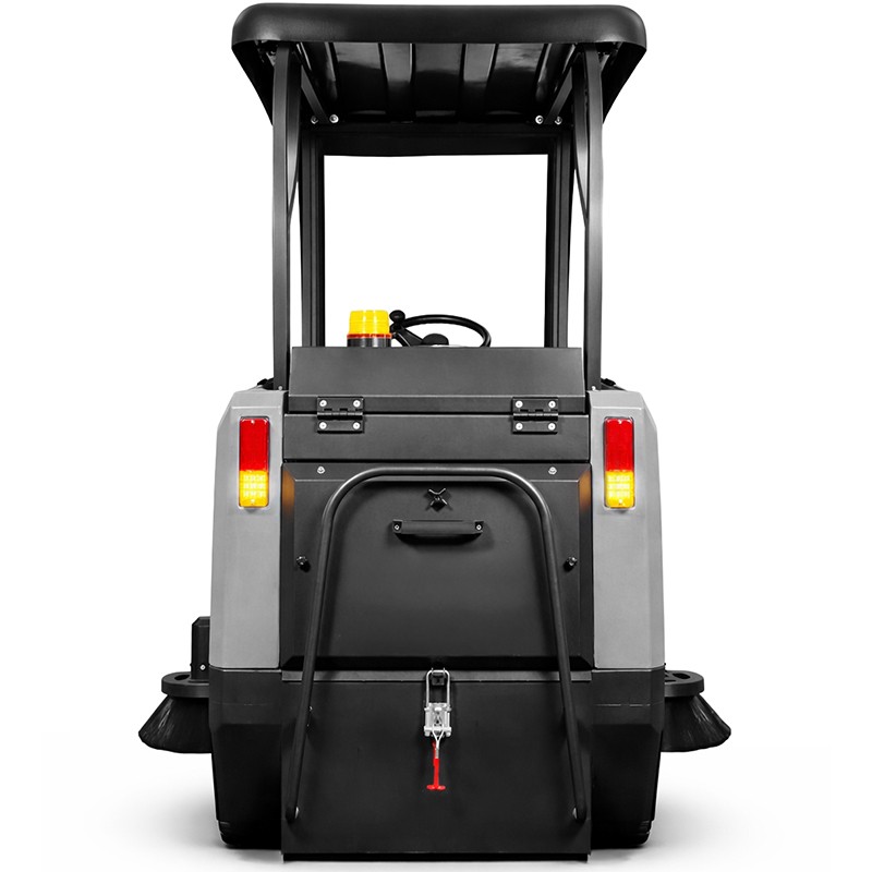 Ride-On Industrial Sweeper CORMAK ZP13000 | CORMAK