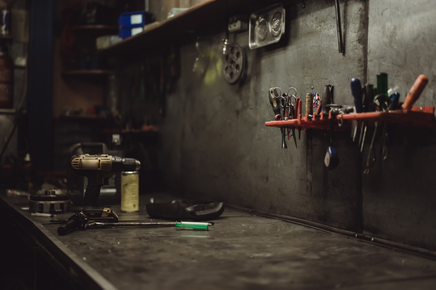 How to Set Up and Equip a Locksmith Workshop?